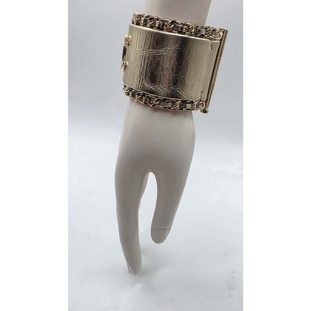Chanel Gold-tone Leather Interlocking CC Wide Bracelet - Picture 14 of 16